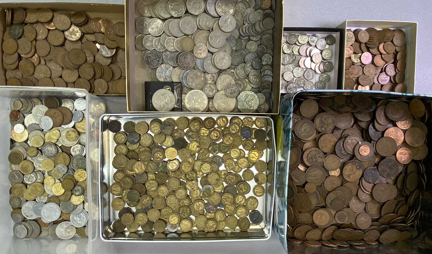 LARGE BRITISH VINTAGE COIN COLLECTION - some overseas, bank notes and current coinage to include - Image 3 of 3
