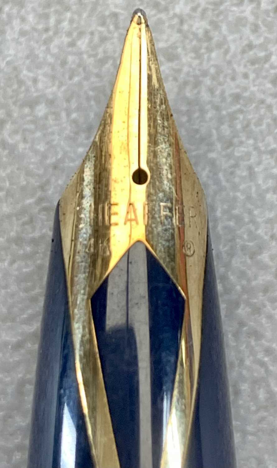 VINTAGE SHEAFFER PFM SNORKEL FILL FOUNTAIN PEN - blue with 14ct gold nib, cap with gold coloured - Image 2 of 3