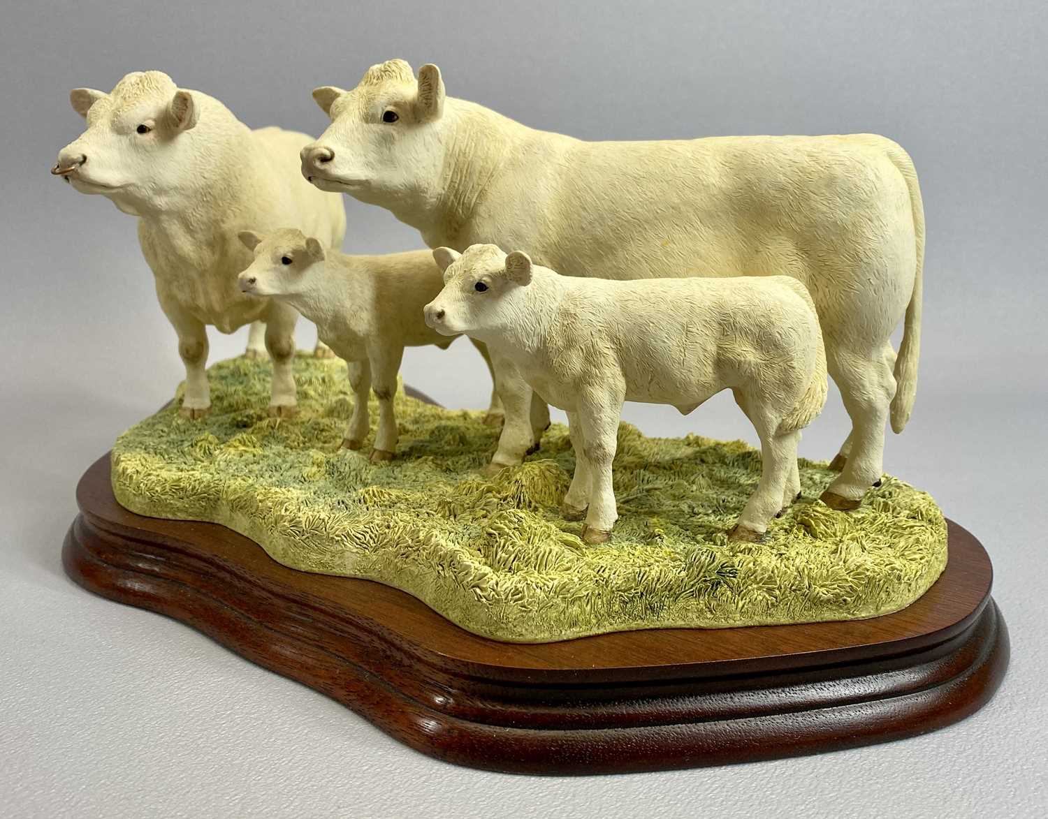 BORDER FINE ARTS LIMITED EDITION FIGURE - 794/1250, Charolais Family Group, on wooden stand, 15.5cms - Image 2 of 3