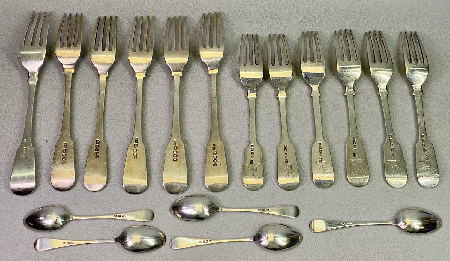 GEORGE III & LATER SILVER FLAT WARE - a mixed quantity of 17 pieces to include 12 x fiddle pattern - Image 2 of 2