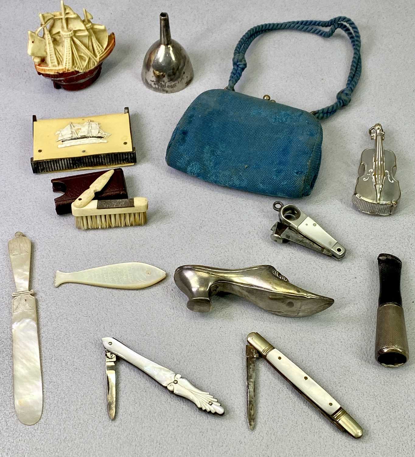 HALLMARKED SILVER, WHITE METAL & VARIOUS OTHER BIJOUTTERIE ITEMS - to include a miniature