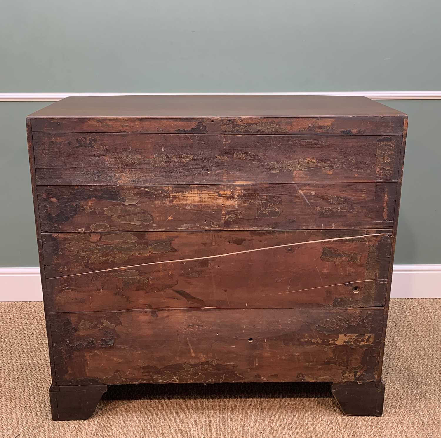 19TH CENTURY MAHOGANY BOWFRONT CHEST, rosewood crossbanded frieze, fitted 2 short and 3 long drawers - Image 8 of 8