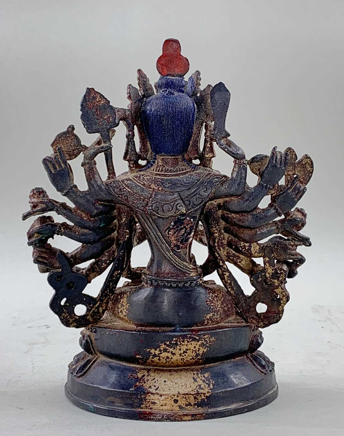 TIBETAN BRONZE FIGURE OF AVALOKITESHVARA, 18th/19th Century, eighteen arm bodhisattva seated on - Image 3 of 14