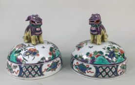 PAIR SAMSON 'FAMILLE VERTE' PORCELAIN COVERS, modelled with seated Dog of Fo finials, the domed