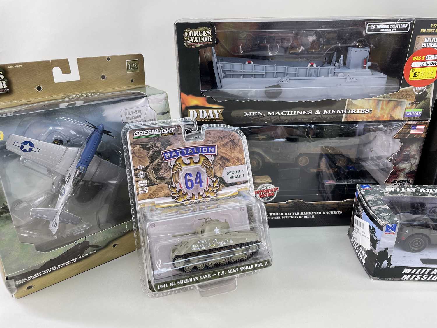 'FORCES OF VALOR' MODEL MILITARY VEHICLES to include, US 2.5 ton cargo truck, US M16 Multiple Gun - Image 2 of 4