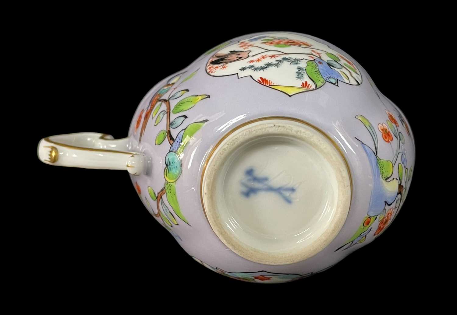 MEISSEN PORCELAIN KAKIEMON-STYLE CUP & SAUCER, quatrefoil shape, painted in the Japanese style - Image 5 of 5