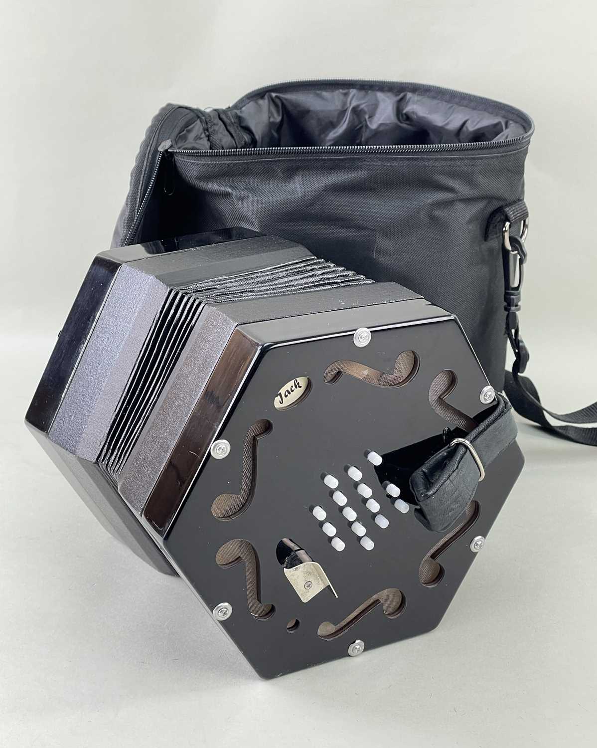 31 BUTTON 6-FOLD CONCERTINA, manufactured by Concertina Connection