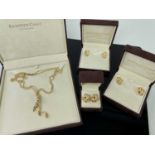GROUP OF 18CT GOLD JEWELLERY, comprising three pairs of earrings and a necklace, all in boxes, tot