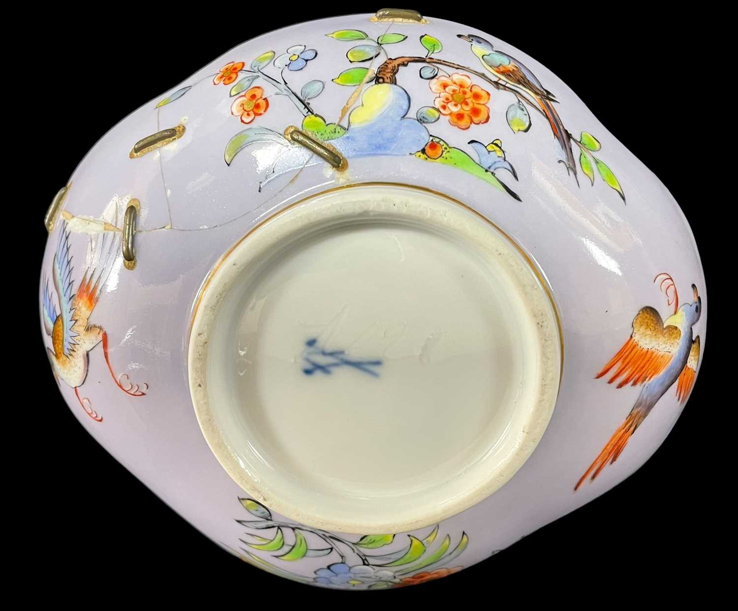 MEISSEN PORCELAIN KAKIEMON-STYLE CUP & SAUCER, quatrefoil shape, painted in the Japanese style - Image 4 of 5