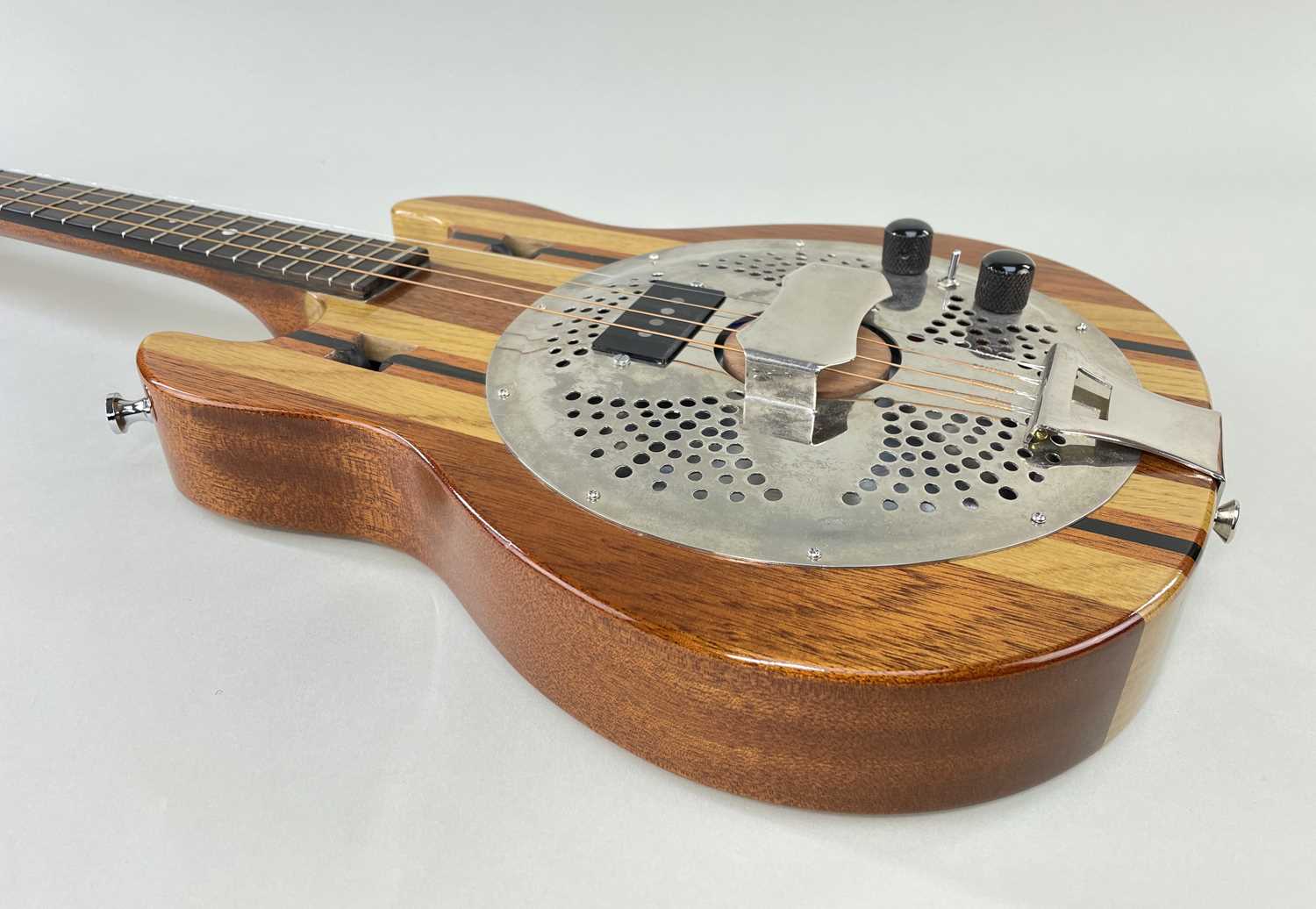 STUART WAILING RESONATOR MANDOLIN, with wooden finish Comments: comes with soft case, very good - Image 2 of 4