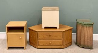 FURNITURE ASSORTMENT - Lloyd loom 