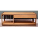 MID-CENTURY RETRO ENTERTAINMENT UNIT - on castors, 50cms H, 134cms W, 44cms D