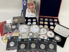 COLLECTION OF COLLECTABLE COINS including Countdown to London 2012 £5 coin, Battle of Waterloo £5