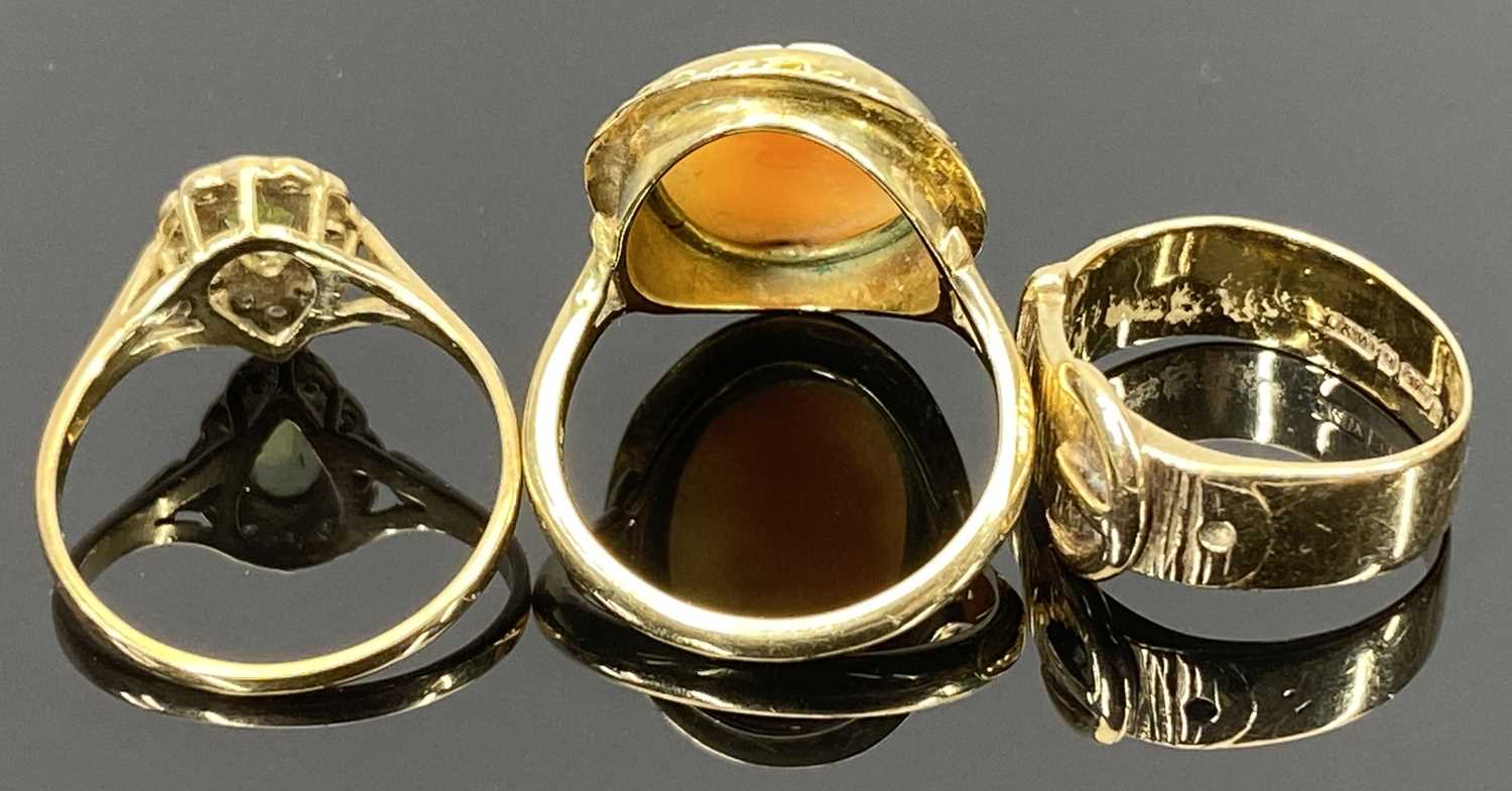 9CT GOLD DRESS RINGS (3) - one having a basket style mount set with a pear shape peridot - Image 2 of 2