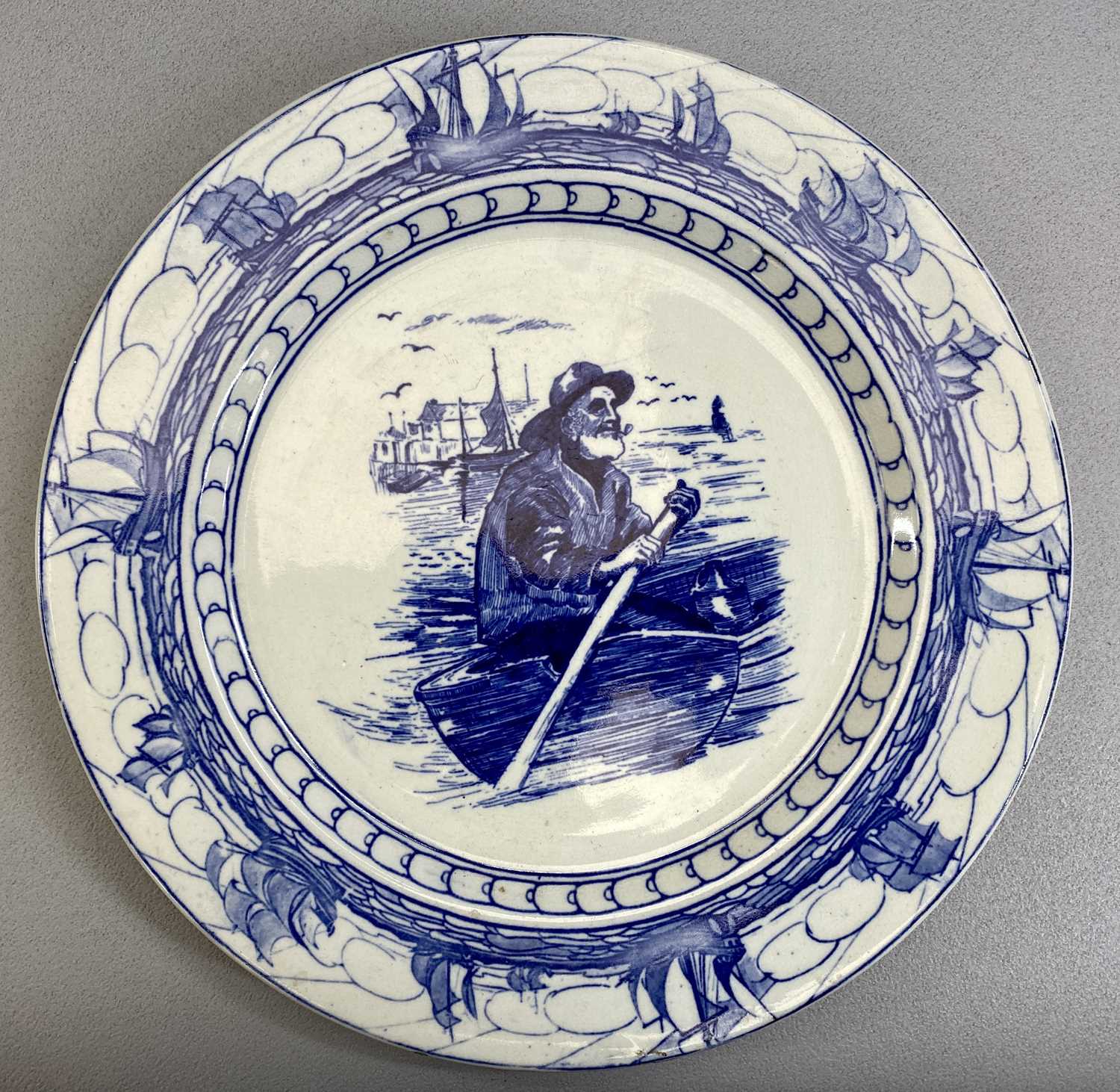 ROYAL DOULTON CIRCULAR BLUE & WHITE PLATE - with compliments from James Morris Burslem, Xmas 1910, - Image 4 of 13