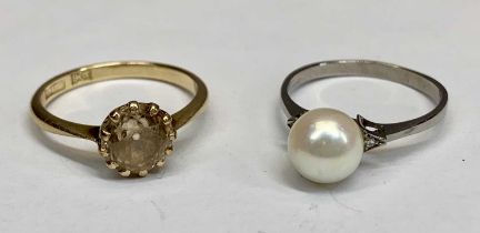9CT YELLOW & 18CT WHITE GOLD DRESS RINGS (2) - the 9ct having a claw mounted champagne colour paste,