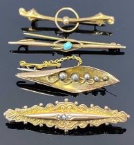 9CT GOLD BAR BROOCHES (4) - to include a bicolour Victorian example set with three seed pearls,