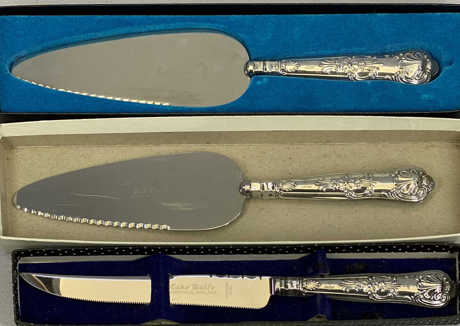 MIXED HALLMARKED SILVER CUTLERY - 13 pieces to include two Trefid type spoons, London 1936, Maker - Image 2 of 3