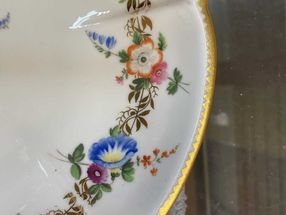 NANTGARW PORCELAIN CRUCIFORM DISH circa 1818-1820, the border decorated with a series of flower - Image 11 of 20