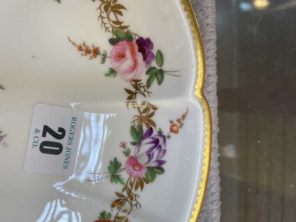 NANTGARW PORCELAIN CRUCIFORM DISH circa 1818-1820, the border decorated with a series of flower - Image 20 of 20