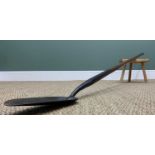 VINTAGE GRIFFIN LONG-HANDLED RABBITING SPADE, aka 'Norfolk Paddle' or 'Suffolk Spoon', wooden