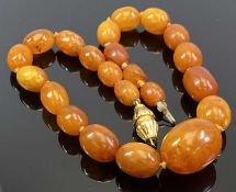 AMBER BEAD NECKLACE - with 18ct gold closer, 39cms overall L, 22 individually knotted beads, 25mm