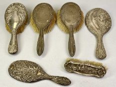 MIXED BIRMINGHAM, CHESTER & STERLING STAMPED SILVER DRESSING TABLE HAND MIRRORS & BRUSHES GROUP -