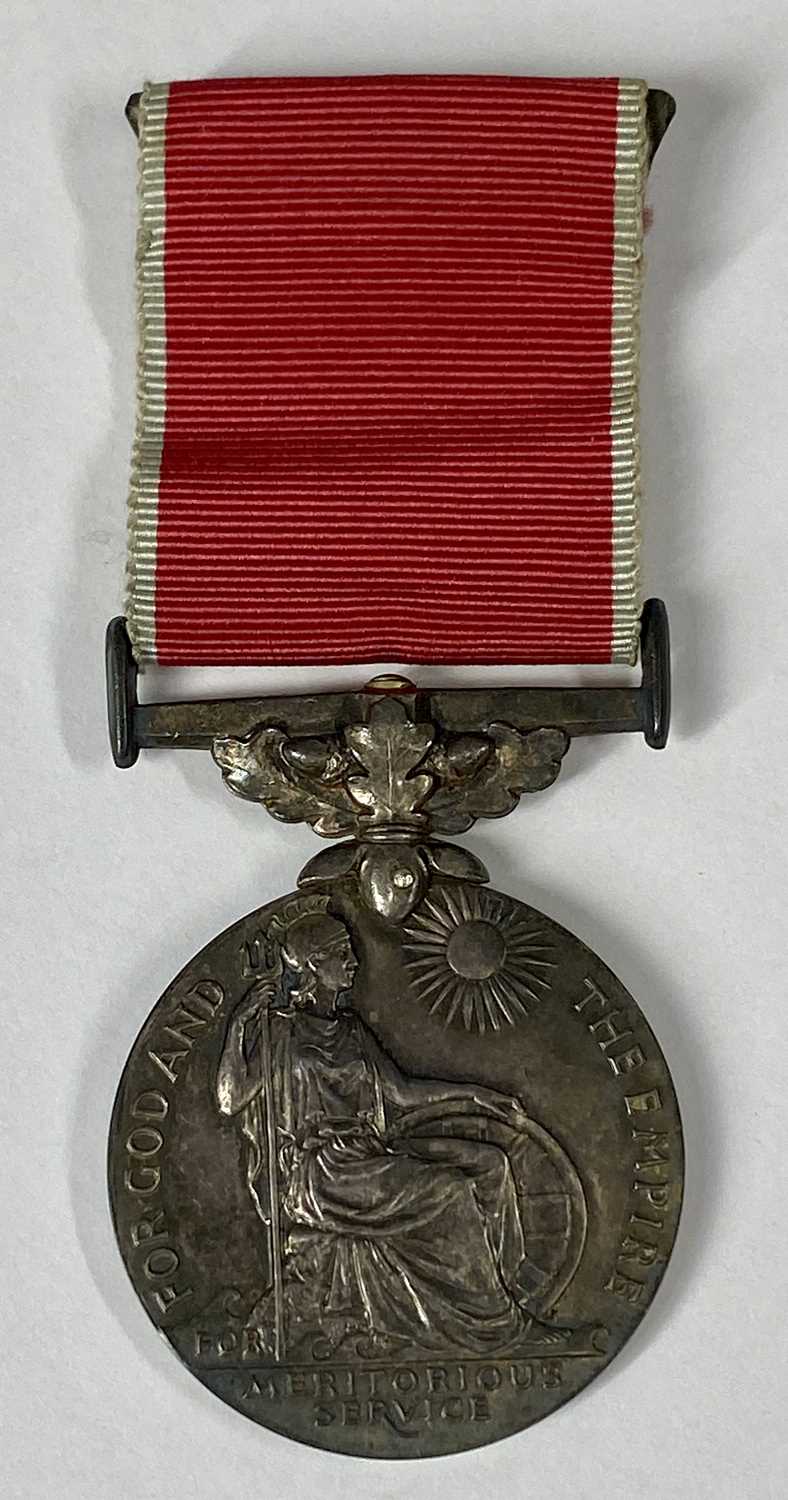 KING GEORGE V BRITISH EMPIRE MEDAL - awarded to Edward R Jones, with spare ribbon, in original Royal - Bild 2 aus 5