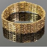 9CT GOLD HEAVY MESH LINK BRACELET - with open box clasp stamped '9-375', 18.5cms L open, 1.5cms W,