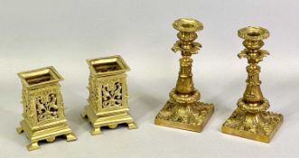FINE QUALITY GILDED BRONZE CANDLESTICKS, A PAIR - early 20th century with removable sconces, the