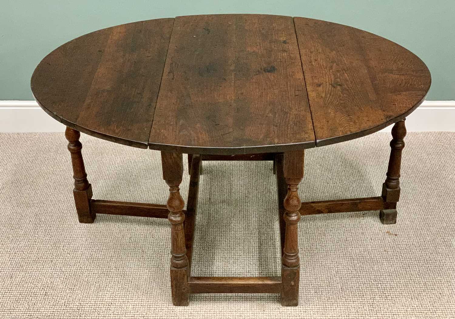ANTIQUE OAK GATE LEG TABLE - on turned and block supports, 70cms H, 56cms W (closed), 140cms W ( - Image 2 of 2