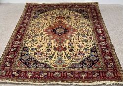 LARGE EASTERN STYLE RUG - multiple bordered with tasselled ends, traditional central motif and