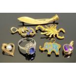 WHITE & YELLOW GOLD JEWELLERY ITEMS (6) plus one unmarked other including a 14ct white gold sapphire