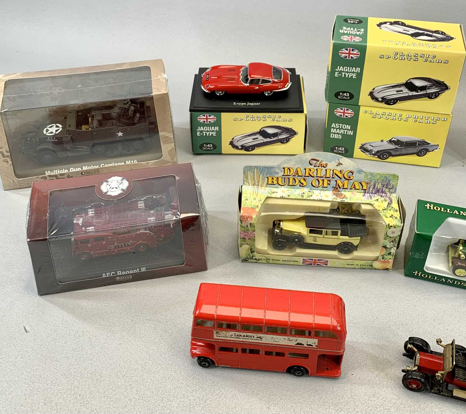 DIECAST SCALE MODEL VEHICLES - a collection, mainly boxed, Classic Sports Cars, Great British Buses, - Image 3 of 6