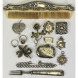 VICTORIAN, EDWARDIAN & LATER SILVER ITEMS including a silver vesta case engraved 'Xmas 1906',