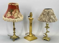 GILDED METAL TABLE LAMP - with Corinthian column and stepped base, 37cms, gilt metal ormolu