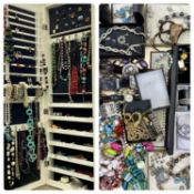 MIRRORED DISPLAY/JEWELLERY CASE & COSTUME JEWELLERY CONTENTS with a further selection, both loose