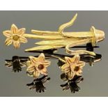 CLOGAU 9CT GOLD DAFFODIL BROOCH & PAIR OF EARRINGS SET - in original box, all items fully marked,