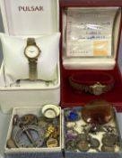 SILVER, GOLD TONE & OTHER JEWELLERY & COLLECTABLES GROUP - along with two lady's vintage