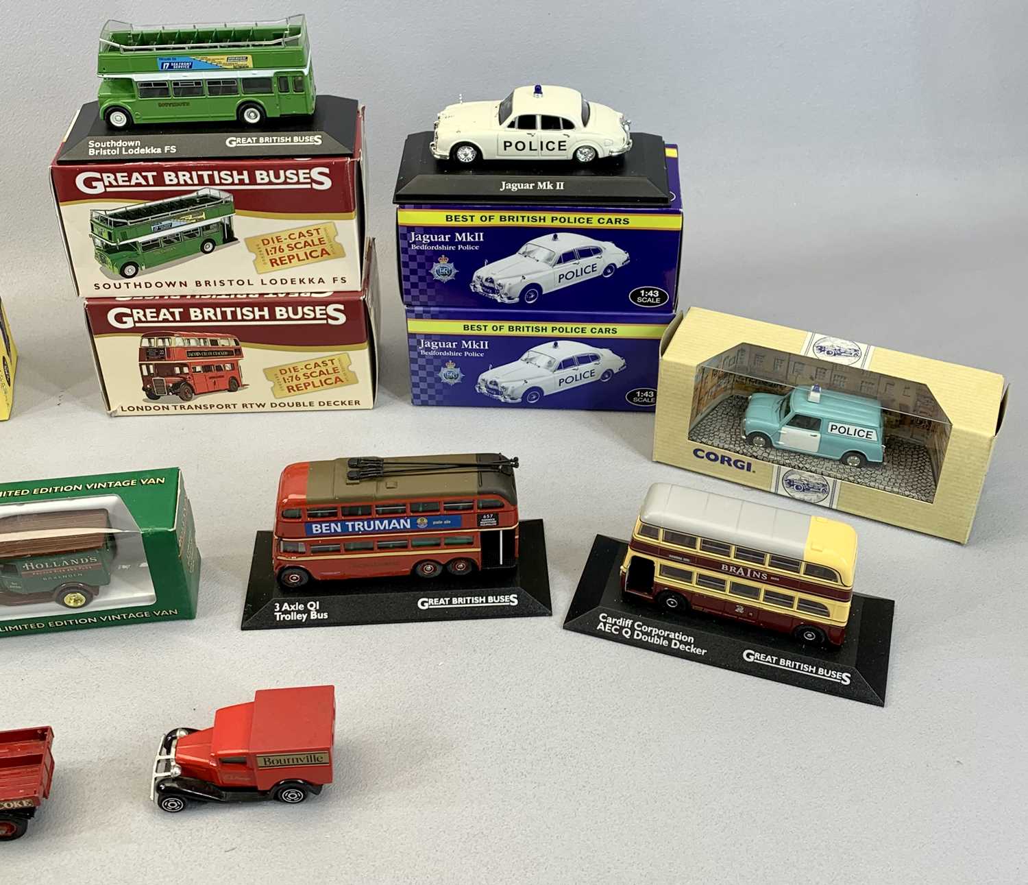 DIECAST SCALE MODEL VEHICLES - a collection, mainly boxed, Classic Sports Cars, Great British Buses, - Image 4 of 6