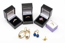 ASSORTED 14CT GOLD JEWELLERY, to include ring with purple stone, stamped '14K 585', ring stamped '