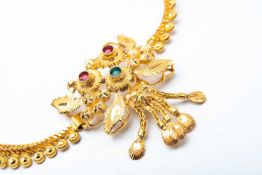 INDIAN YELLOW GOLD GEM-SET PART HEADDRESS, 31.5cms long, tamped ‘20c’, 33.1gms Provenance: