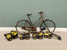 VINTAGE RALEIGH BICYCLE & QUANTITY OF VINTAGE TONKA TOYS (4)