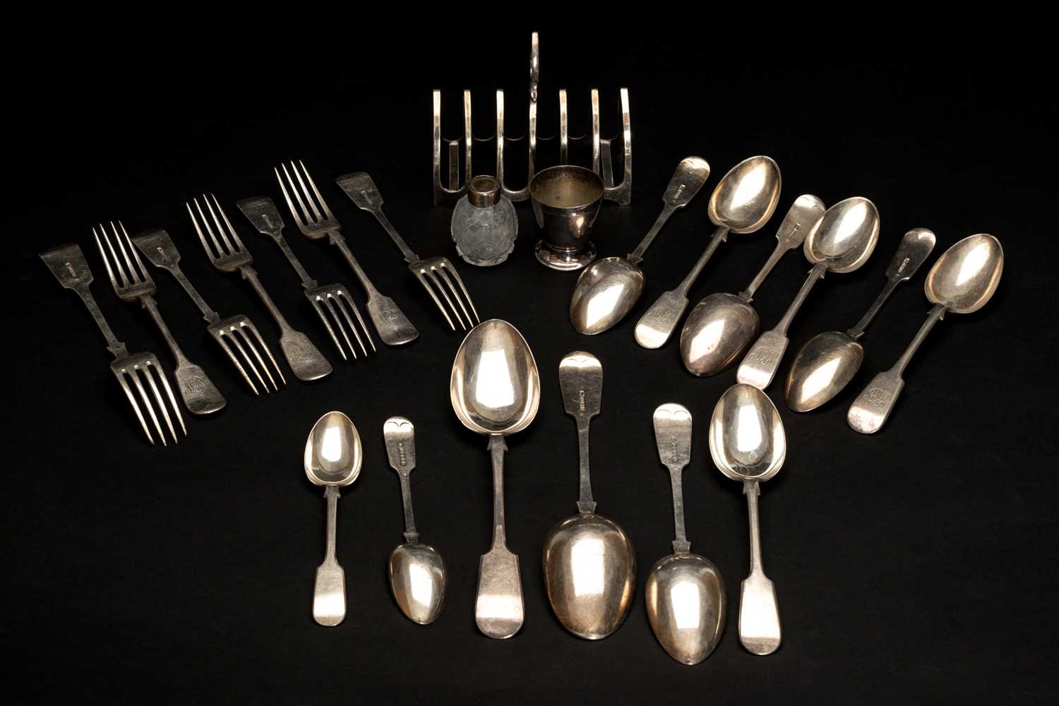 ASSORTED VICTORIAN ELECTROPLATED FIDDLE PATTERN FLATWARE, James Dixon/Walker & Hall, including set