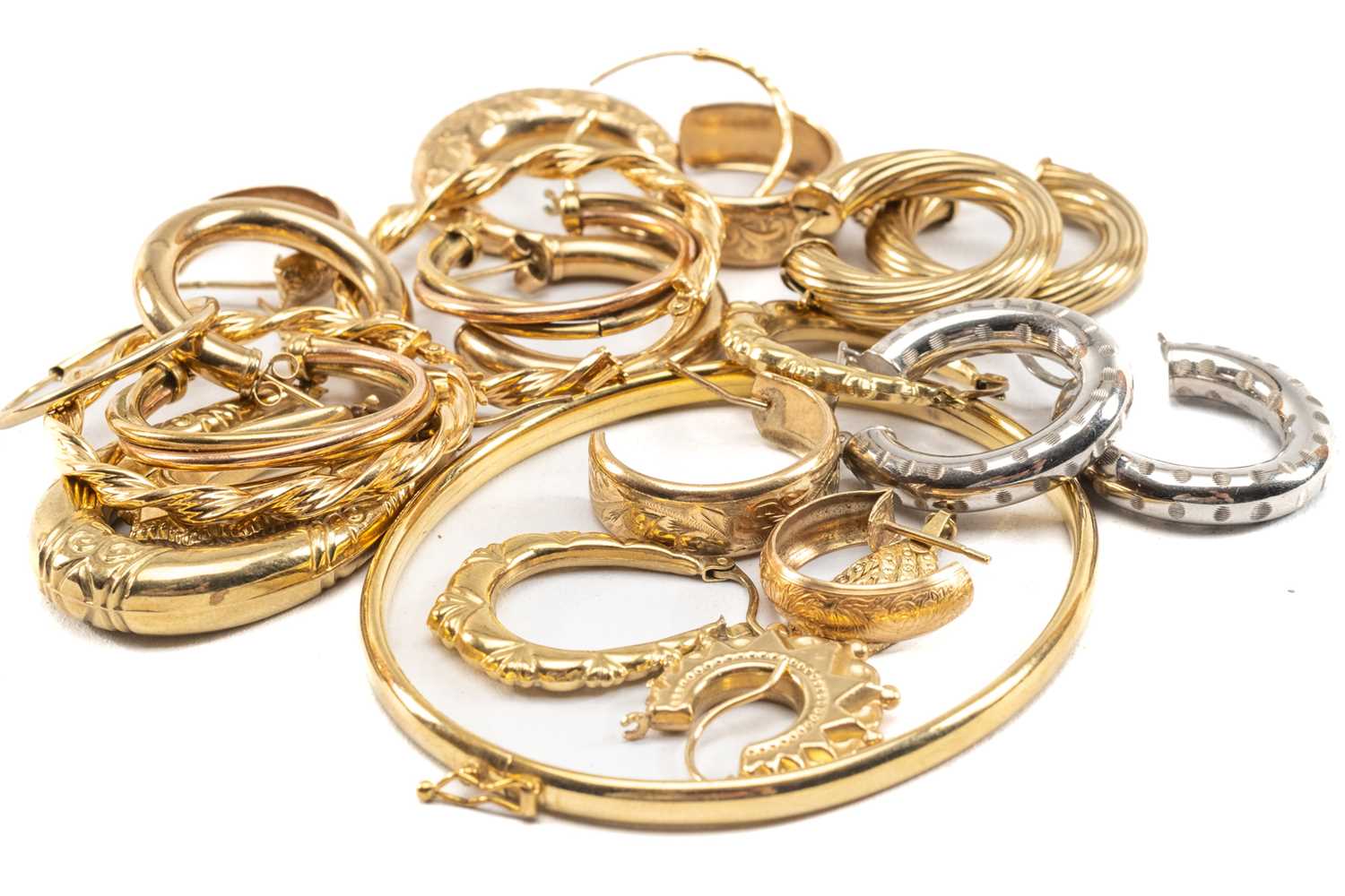 9CT GOLD JEWELLERY comprising 9ct gold bangle, eight pairs of 9ct gold earrings, one pair of 9ct