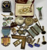 MASONIC INTEREST GENTLEMAN'S JEWELLERY, small quantity of lady's jewellery and other interesting