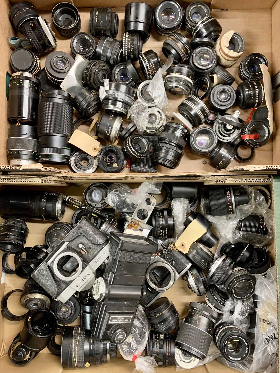 CAMERA PARTS & SPARES - a large collection including bodies, lenses and other small pieces, - Image 4 of 5