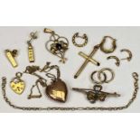 VICTORIAN & LATER 9CT GOLD & OTHER JEWELLERY GROUP - a mixed quantity to include a seed pearl set