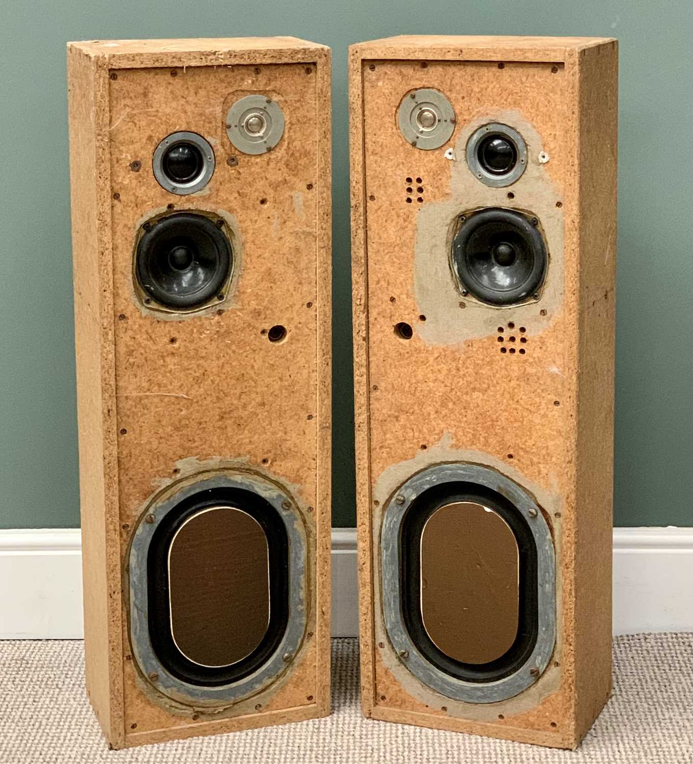 HI-FI EQUIPMENT - TWO HOMEMADE SPEAKERS, 91cms H, 30.5cms W, 19cms D, 'No-Compromise Loudspeaker'