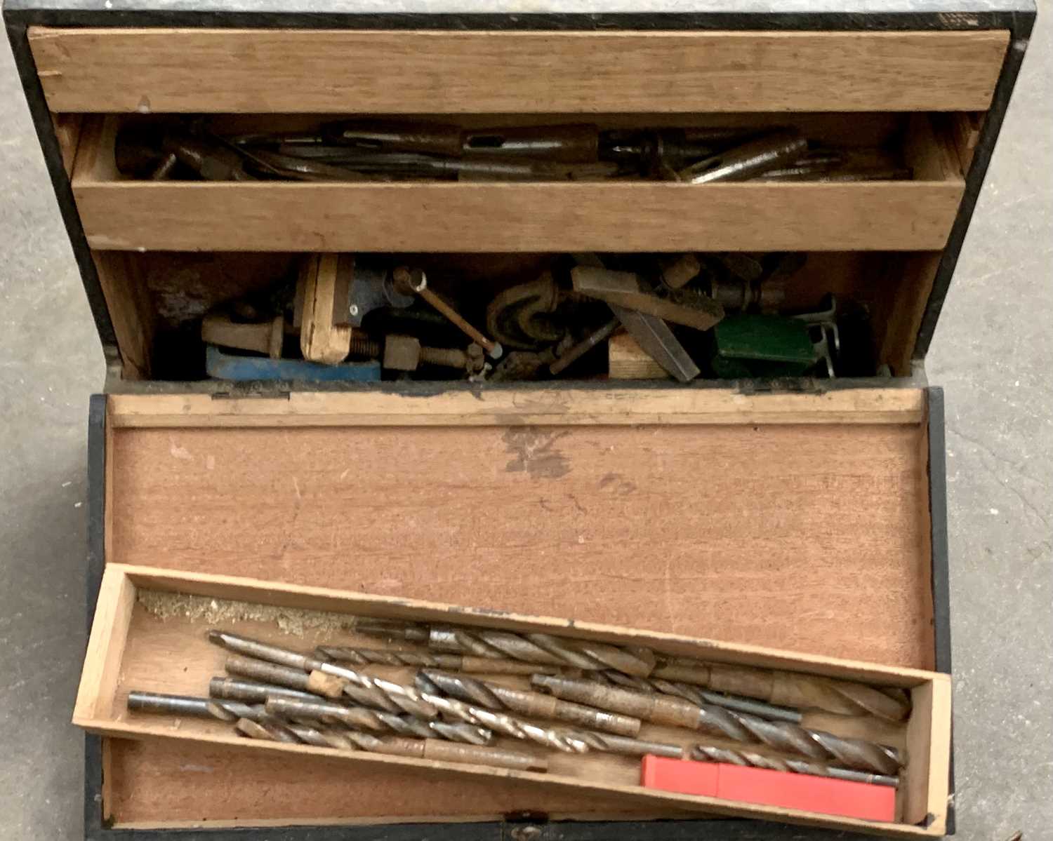 WOODWORKING - WORKSHOP TOOLS - A MIXED QUANTITY, to include various sash, G and other clamps, - Image 4 of 4